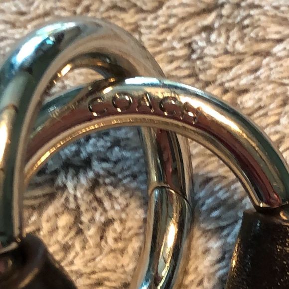 NWOT Coach Belt/ brown with silver tone metal linked circles/5 holes - Picture 2 of 9